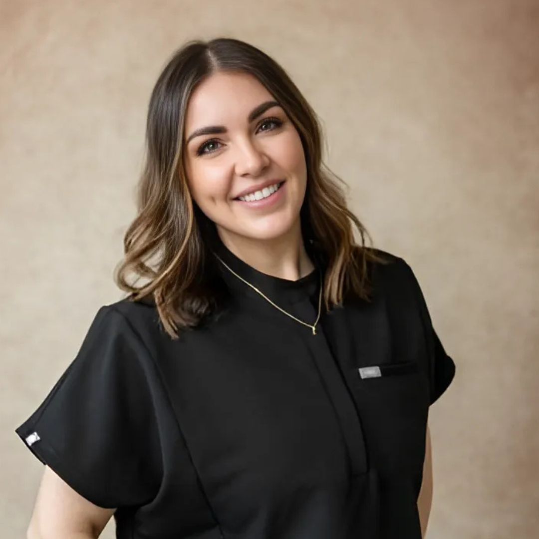 pic-ourteam-katienovack-masteraesthetician