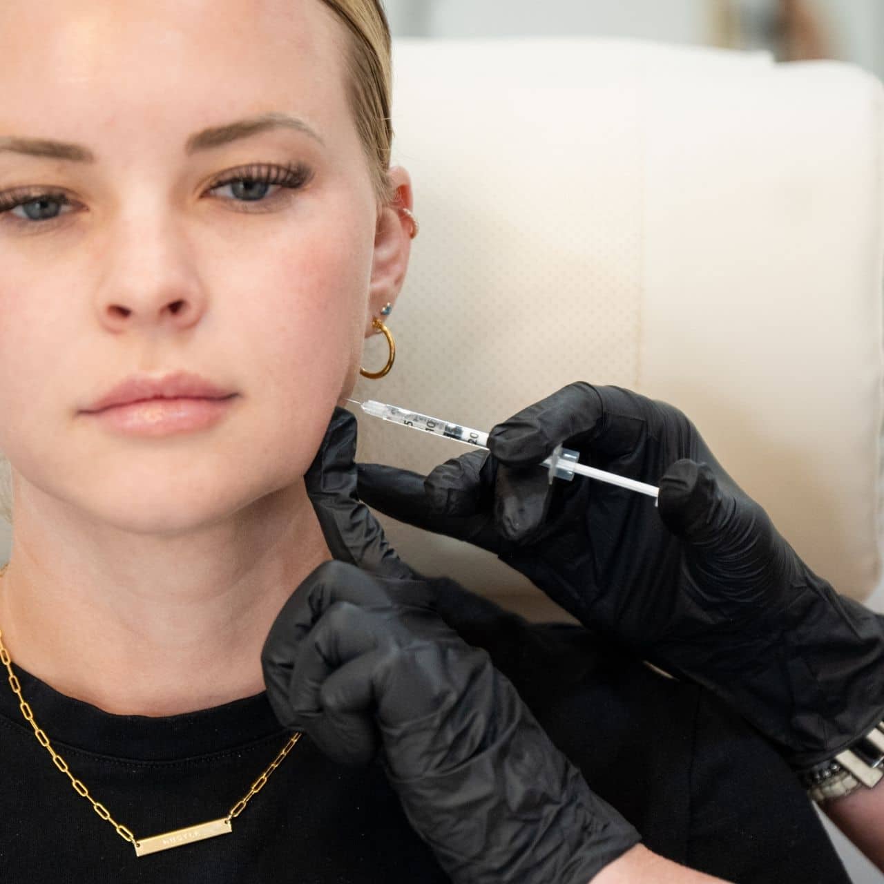 pic-image-injections-dysport-2 Botox Treatment - Refresh Aesthetics